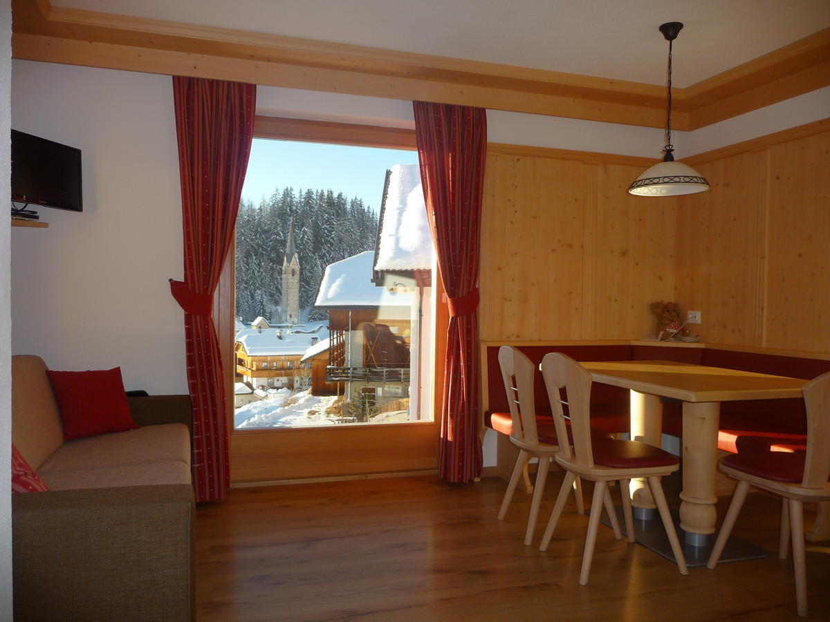 Apartments Rit Wengen Zimmer foto